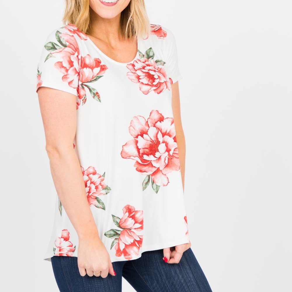 Last one size small Agnes & Dora Everyday Tee Ivory Coral Floral NWT